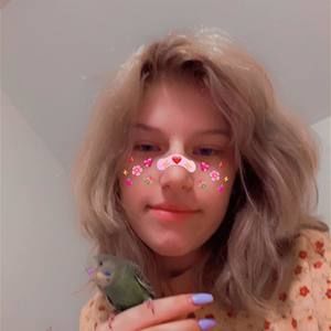 Meet your Posher, Esther